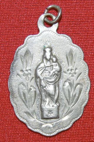 Medalla antigua de la Virgen Del Pilar
