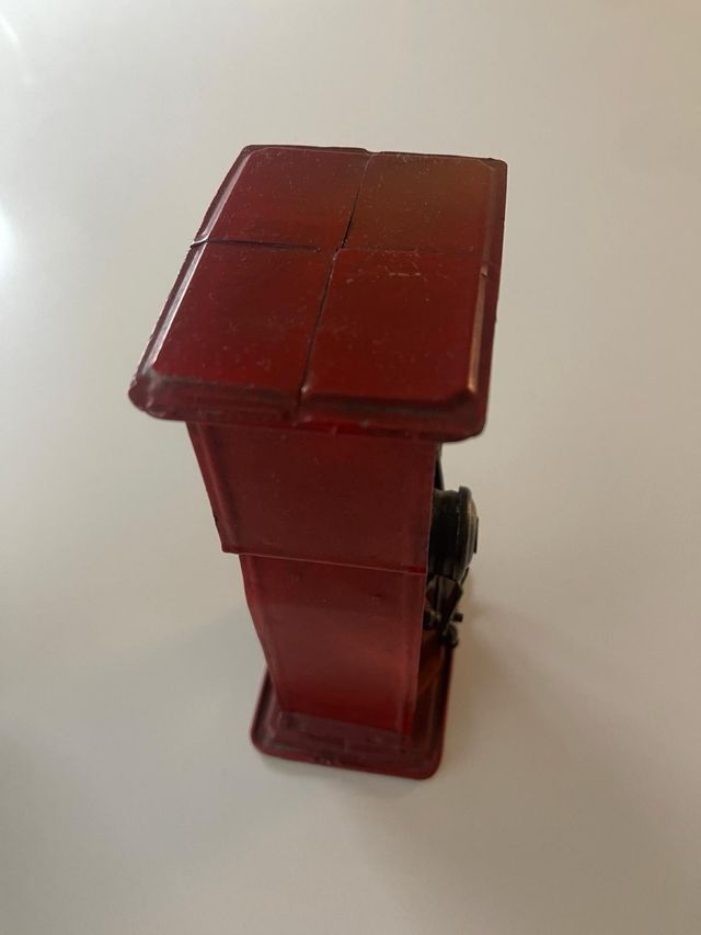 Figura decorativa surtidor gasolina