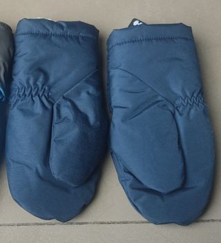 Manoplas nieve niño