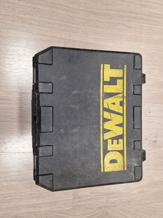 Maletin dewalt