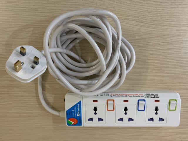 Prolunghe elettriche multipresa inglesi