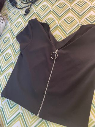 blusa negra zara
