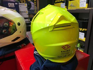 Casco Shiro para moto trail.