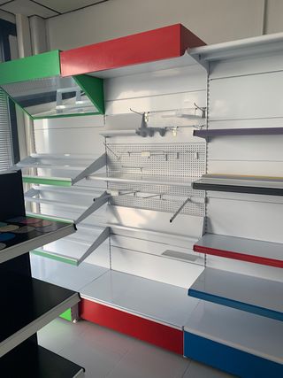 Estanterias de tiendas y fruterias
