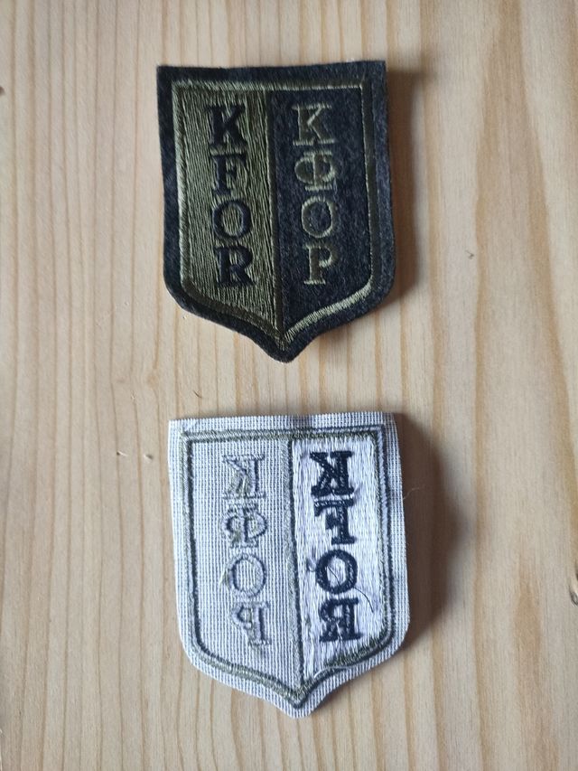 Parches españoles Kosovo