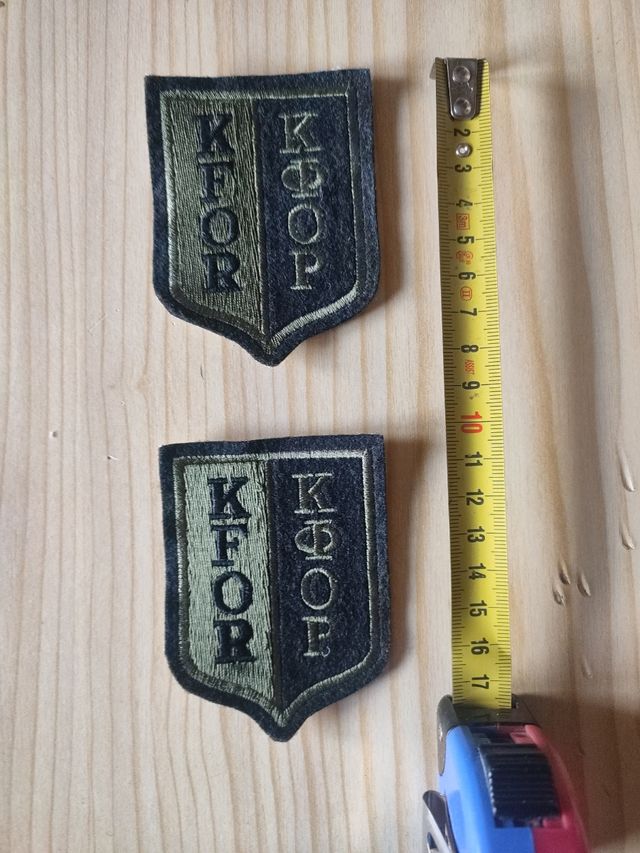 Parches españoles Kosovo