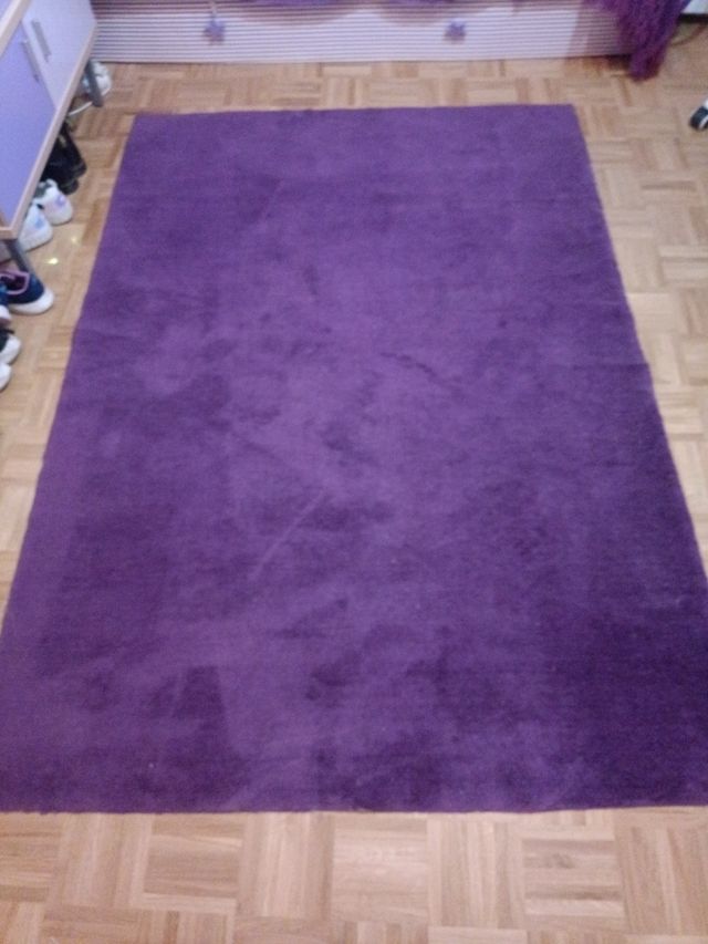 Alfombra morada