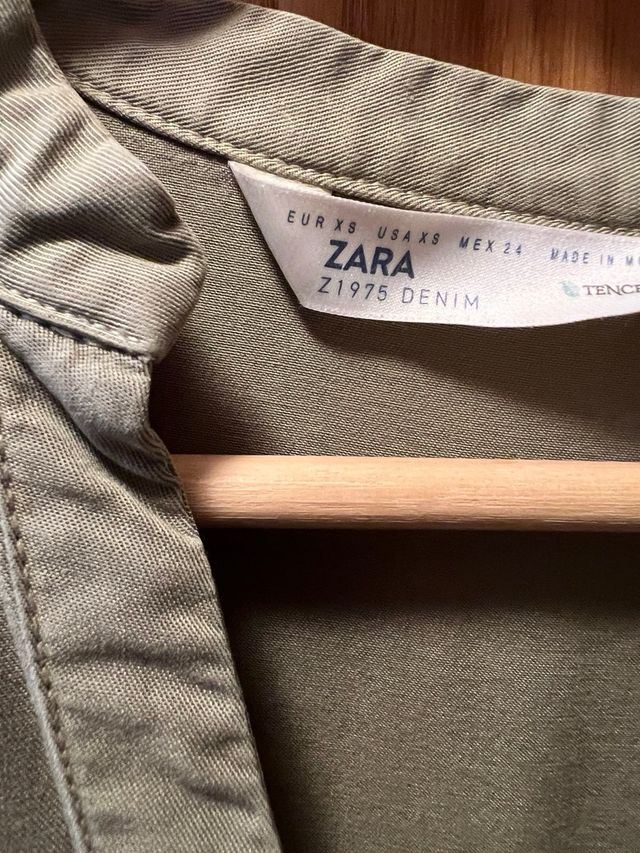 Vestido mini camisero verde claro,brillos