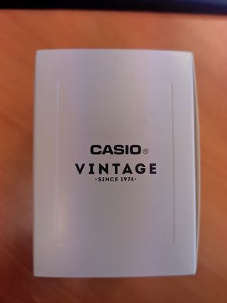 NUEVO. Casio Collection Vintage Digital