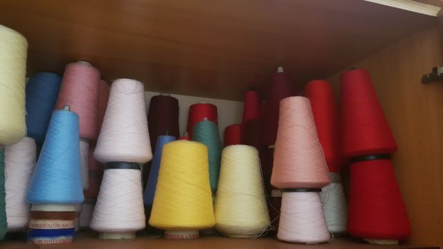 Lana en conos tricotosa