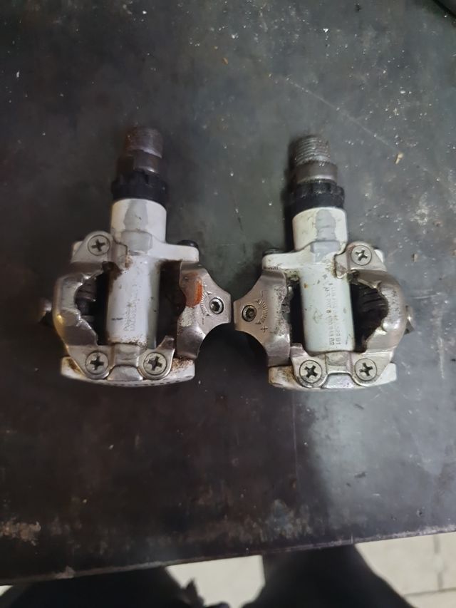 attacchi scarpe shimano bici