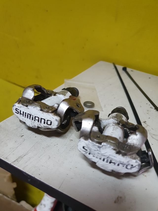 attacchi scarpe shimano bici