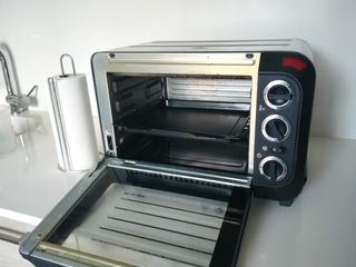 Petit forn elèctric