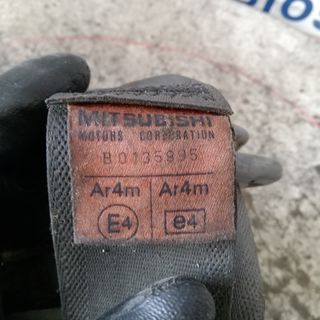 CINTURONES TRASEROS MITSUBISHI PAJERO AÑO 1999