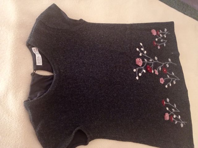 Vestido gris con flores, Zara 10 años