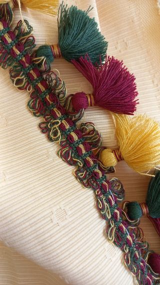 Cortinas de 2 Patas en color Amarillo