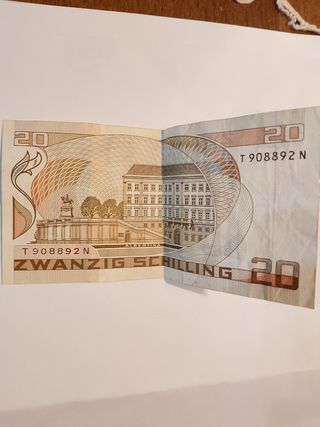 Monete straniere e lire italiane