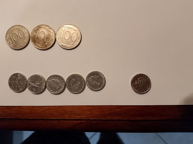 Monete straniere e lire italiane