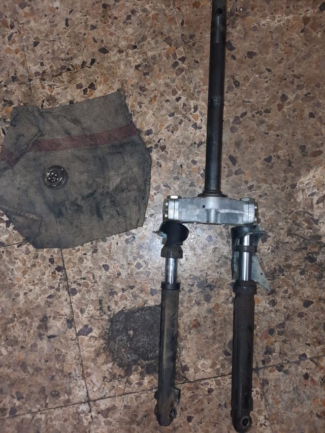 Horquilla derbi variant ds 50/49