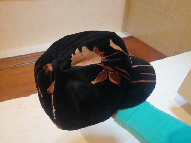 Cappello Donna . Nuovo. Taglia S. La Coppola.