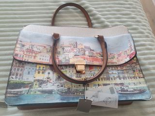 Bolso mano y cartera parfoiss