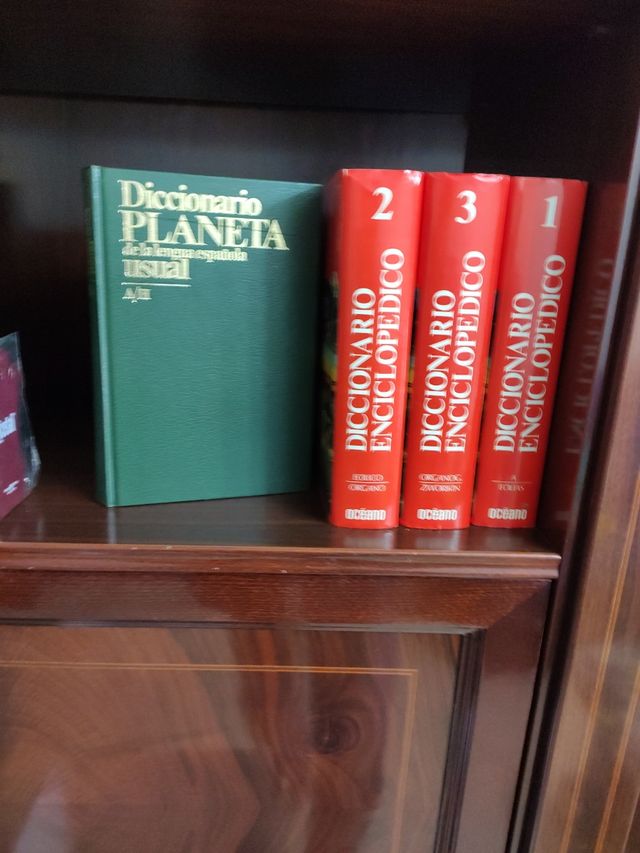 Dizionario enciclopedico