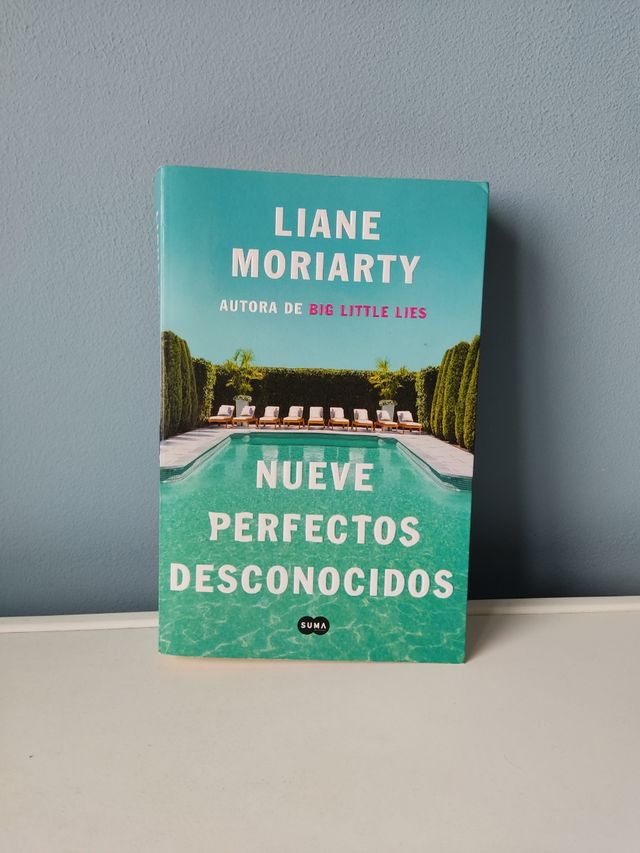 Libro Nueve Perfectos Desconocidos