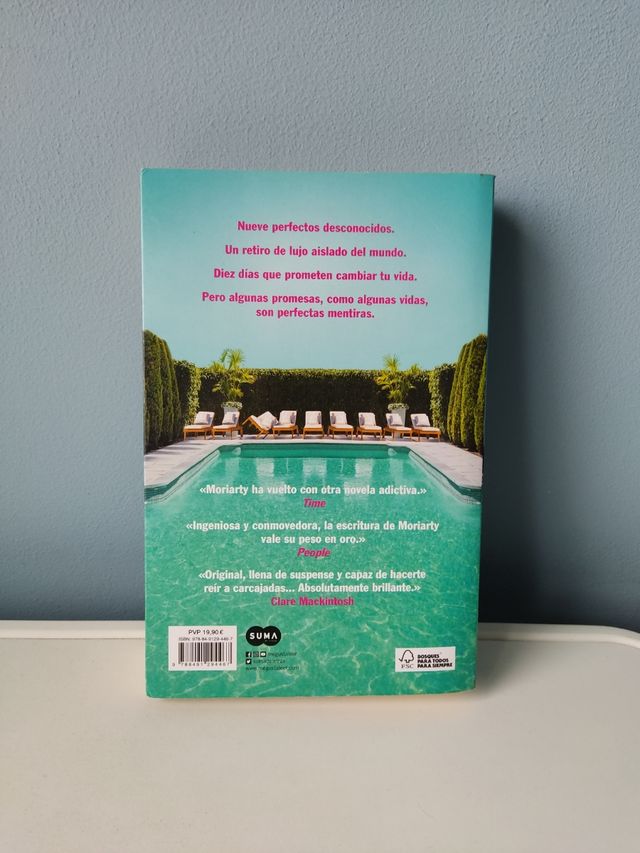 Libro Nueve Perfectos Desconocidos