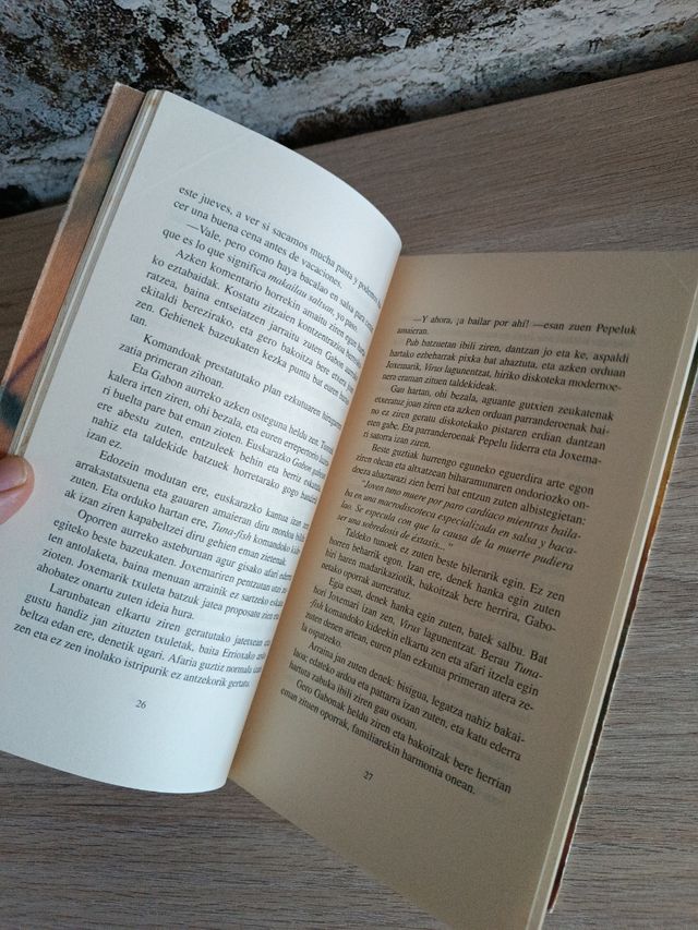 Libro Ostegunak Jon arretxe liburua