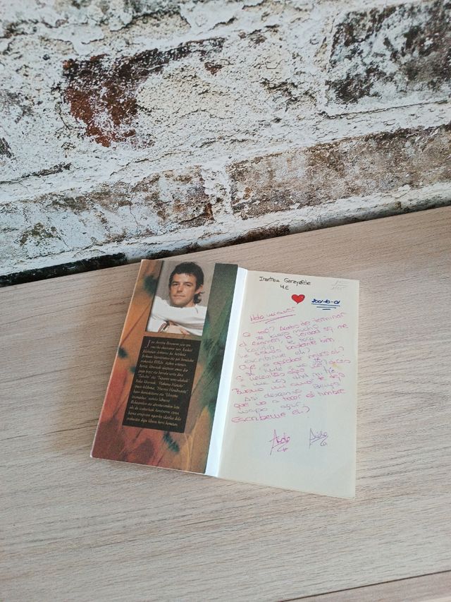 Libro Ostegunak Jon arretxe liburua