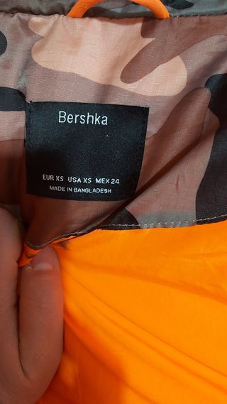 Plumas Bershka