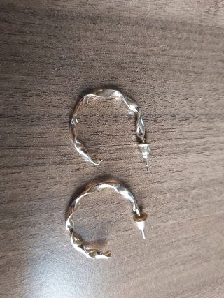Pendientes dorados