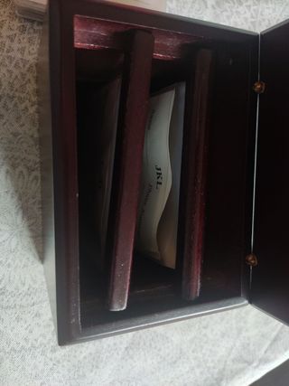 Agenda telefónica de mesa de caoba