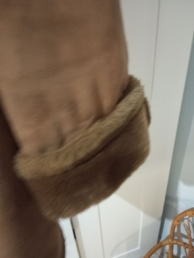 Abrigo de piel vuelta