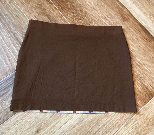 minigonna con motivo tribale e perline colorate xs