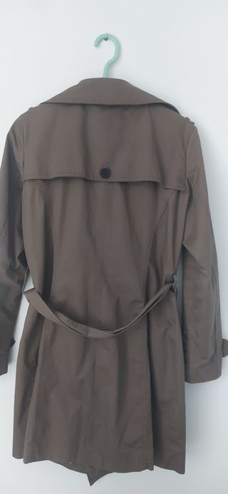 Gabardina   básica de ZARA 