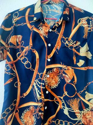 Camisa estampado de cadena con nudo