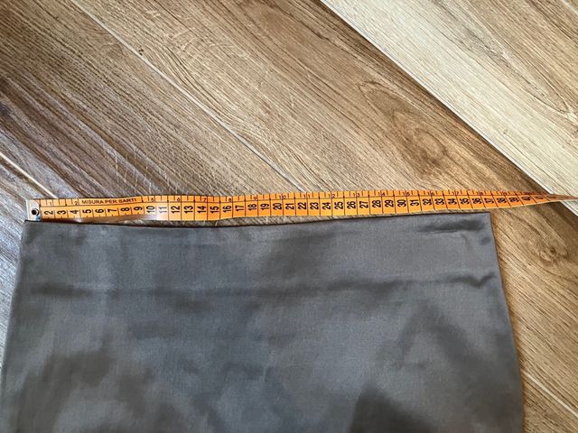 minigonna elegante con spacco dietro xs