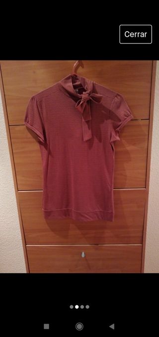 "Bershka" Camiseta. 