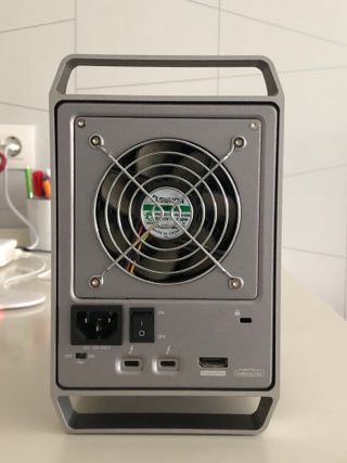 Akitio Thunder3 Quad X 12TB / disco duro externo