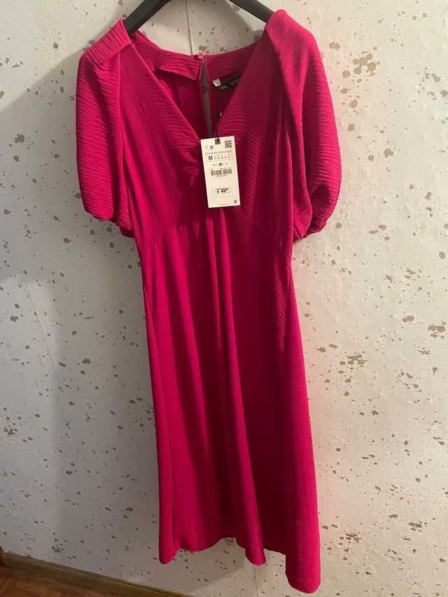 vestido fucsia Zara A ESTRENAR con etiqueta