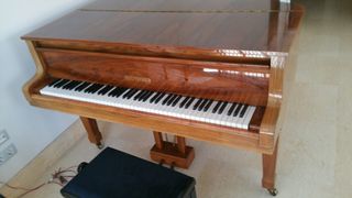 OFERTA PIANO COLÍN BLUTHNER 150CM