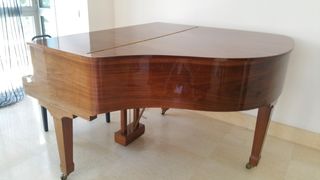 OFERTA PIANO COLÍN BLUTHNER 150CM