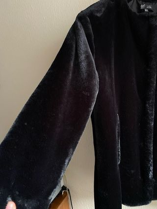 abrigo pelo negro - zara