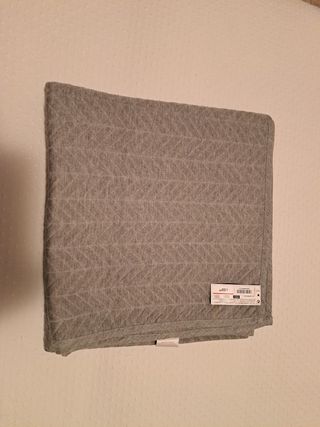 Colcha juvenil Zara Home