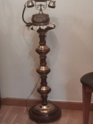 TELÉFONO EPOC PEANA O PEDESTAL DE MADERA ANTIGUO