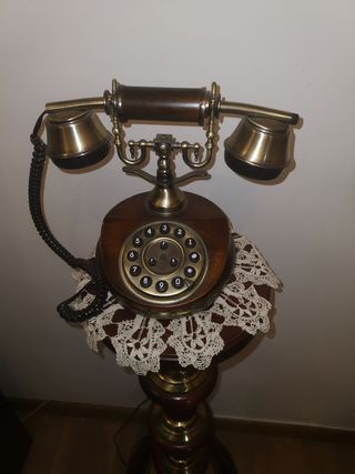 TELÉFONO EPOC PEANA O PEDESTAL DE MADERA ANTIGUO