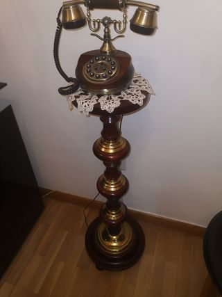 TELÉFONO EPOC PEANA O PEDESTAL DE MADERA ANTIGUO