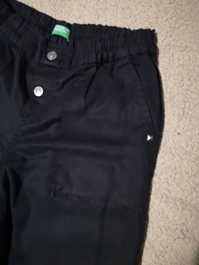 Pantalón negro Benetton