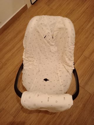 Maxicosis y funda y manta Zara Home